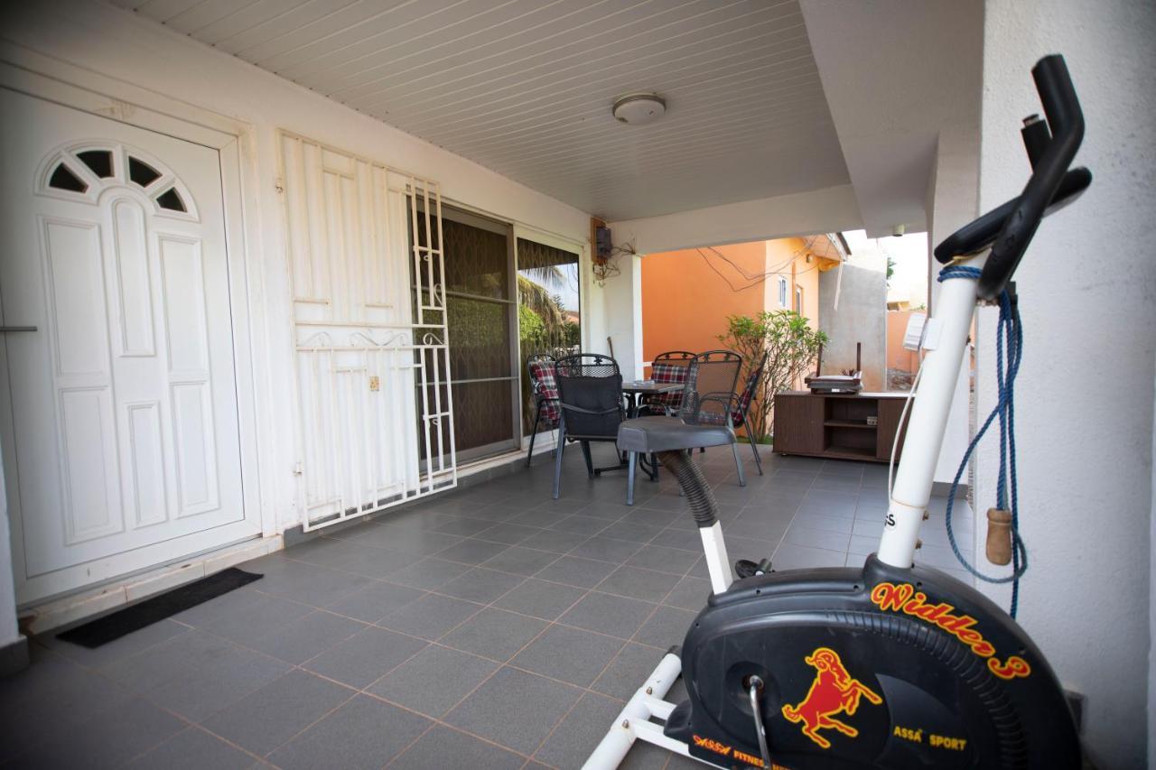 Marysin Guest House Acra Exterior foto