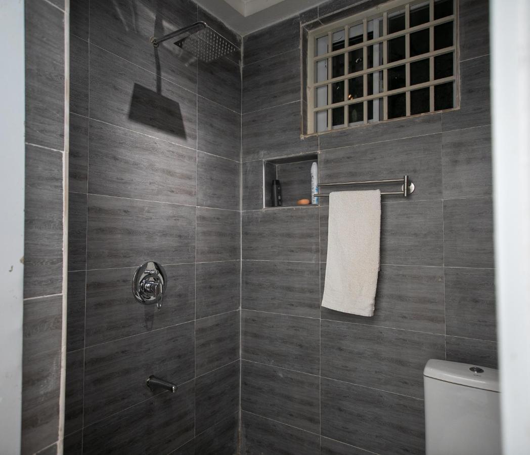 Marysin Guest House Acra Exterior foto