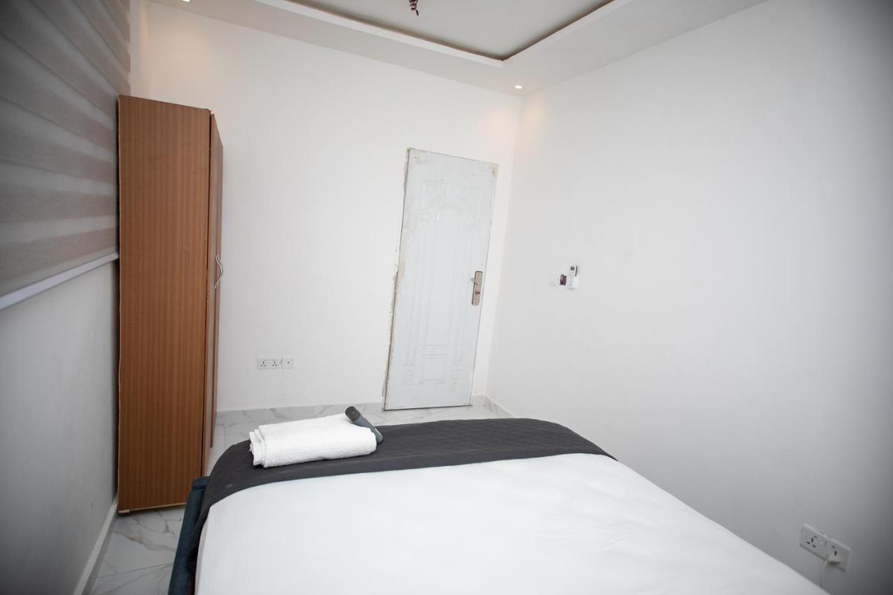 Marysin Guest House Acra Exterior foto